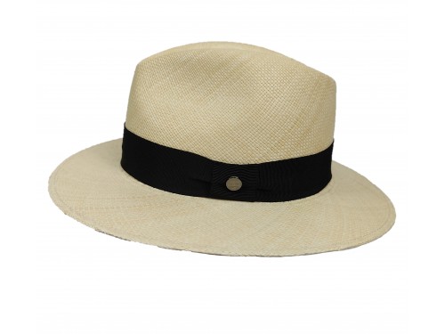 Sombrero de verano color crudo